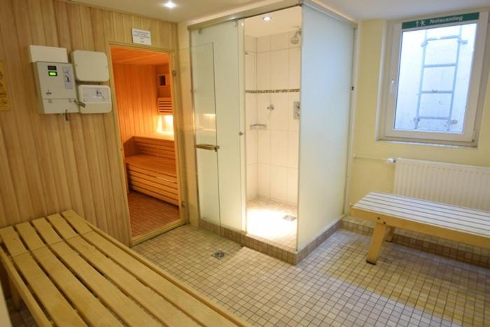 Gemuetliches 2-Zimmer-Appartement Mit Balkon Richtung Sueden. 韦斯特兰 外观 照片