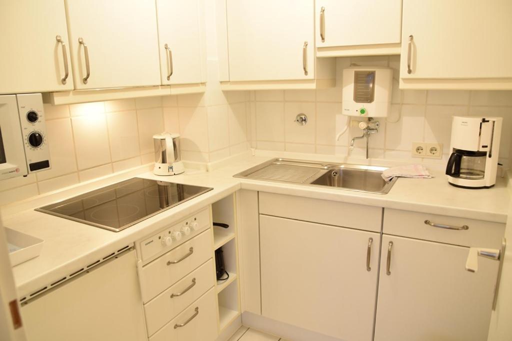 Gemuetliches 2-Zimmer-Appartement Mit Balkon Richtung Sueden. 韦斯特兰 外观 照片